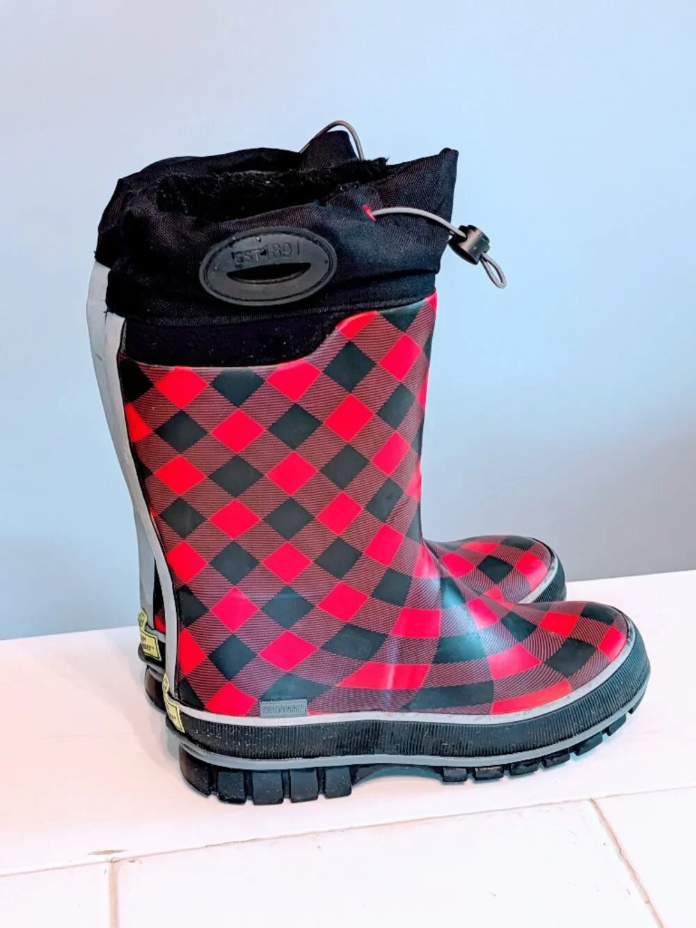 Western Chief Girls Snow Rain Boots Sz 4 Red Black Plaid Felt Liner Waterproof